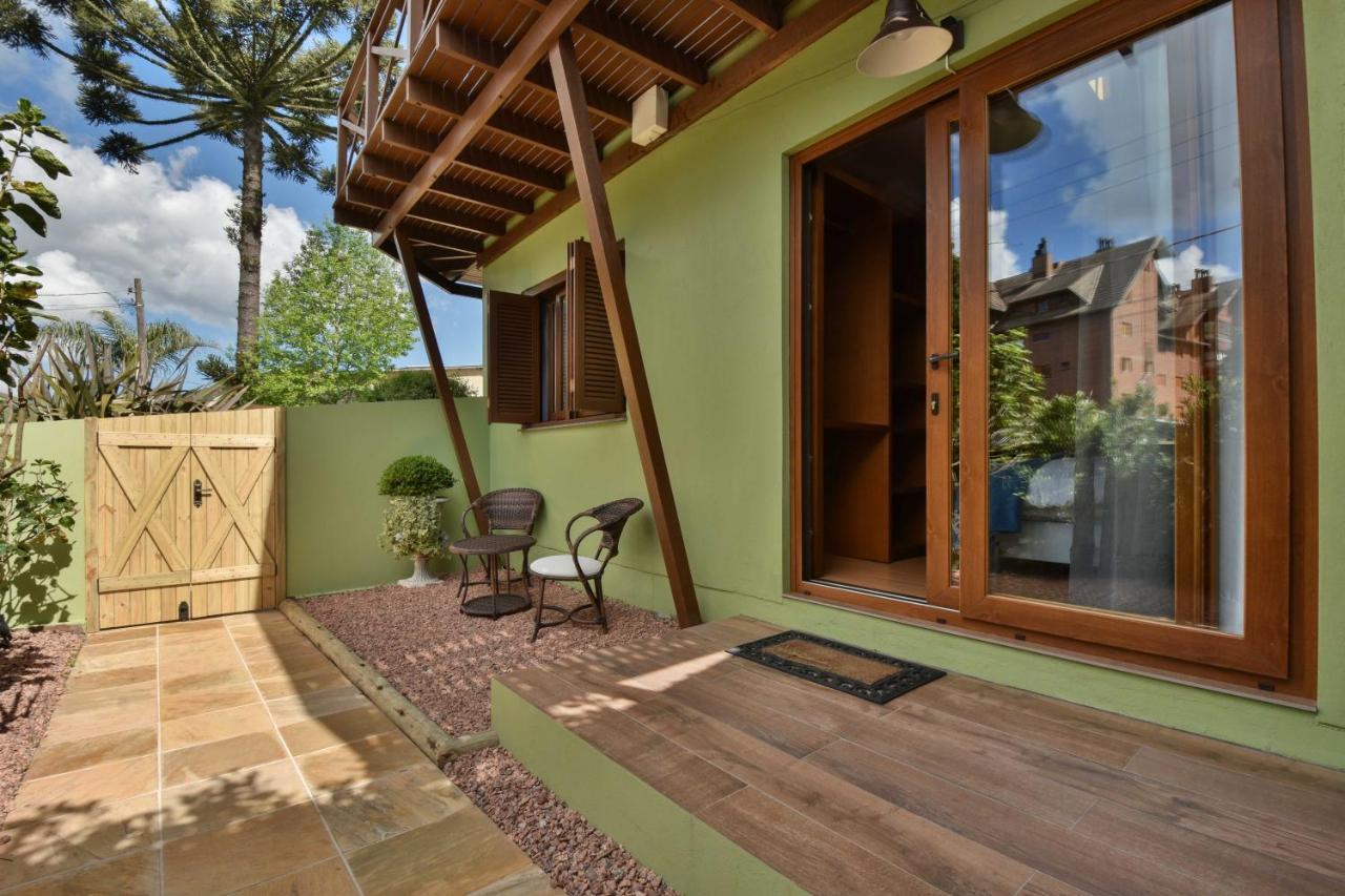 Quarto Família com Vista para o Jardim